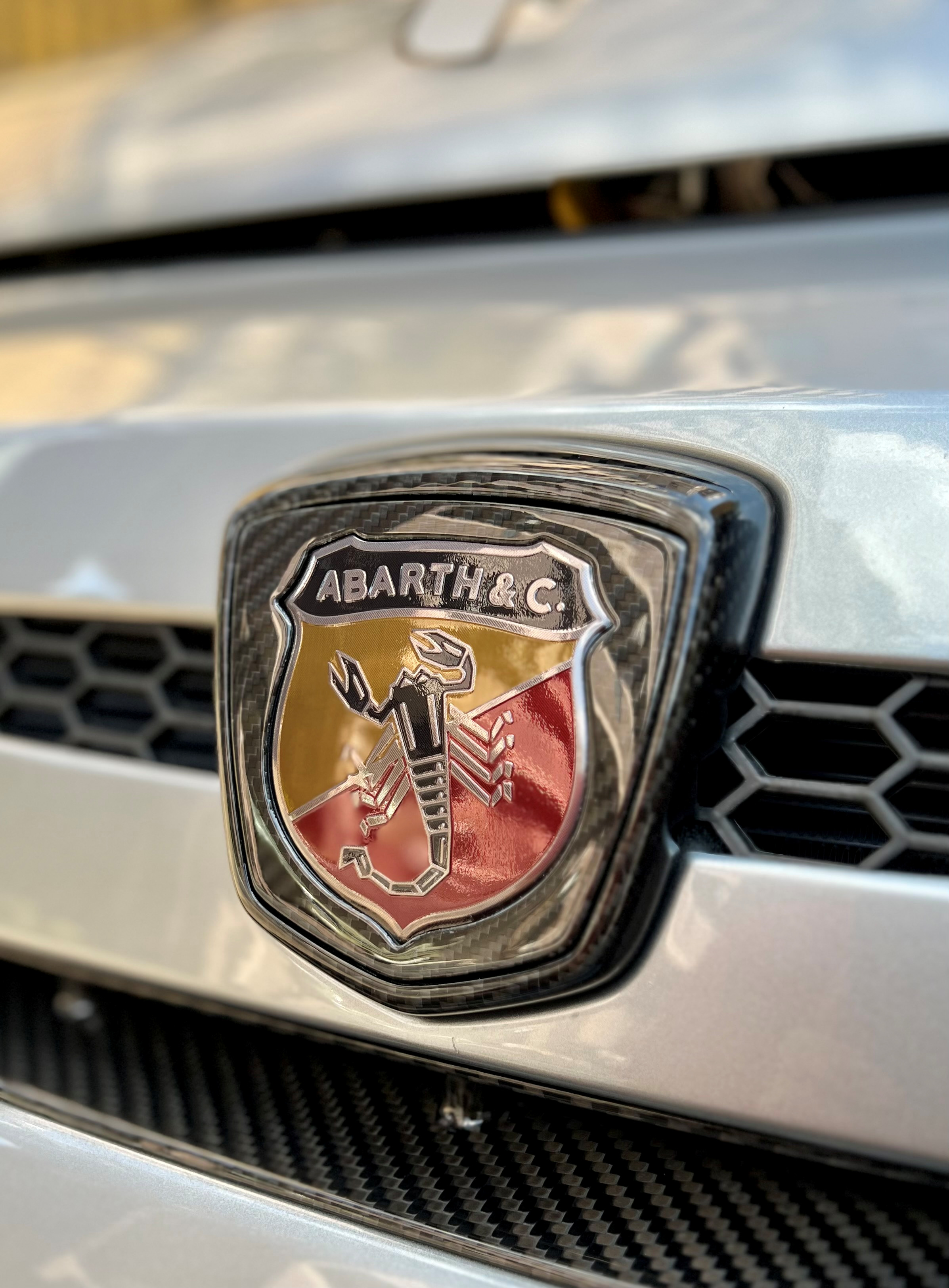 アバルト500・595 エンブレムスモークオーバーレイ - UNLIMITED 
