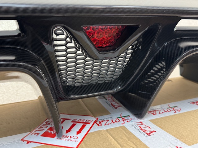 Sforza ABARTH カーボンリアディフィーザー　UNLIMITED　BRUZZOサービス